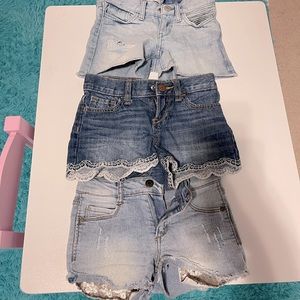 Girls jean shorts size 6,7, & 8.